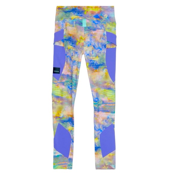 LULULEMON Cargo Super-High-Rise Hiking
Tight 25”  (8) - Picture 2 of 8